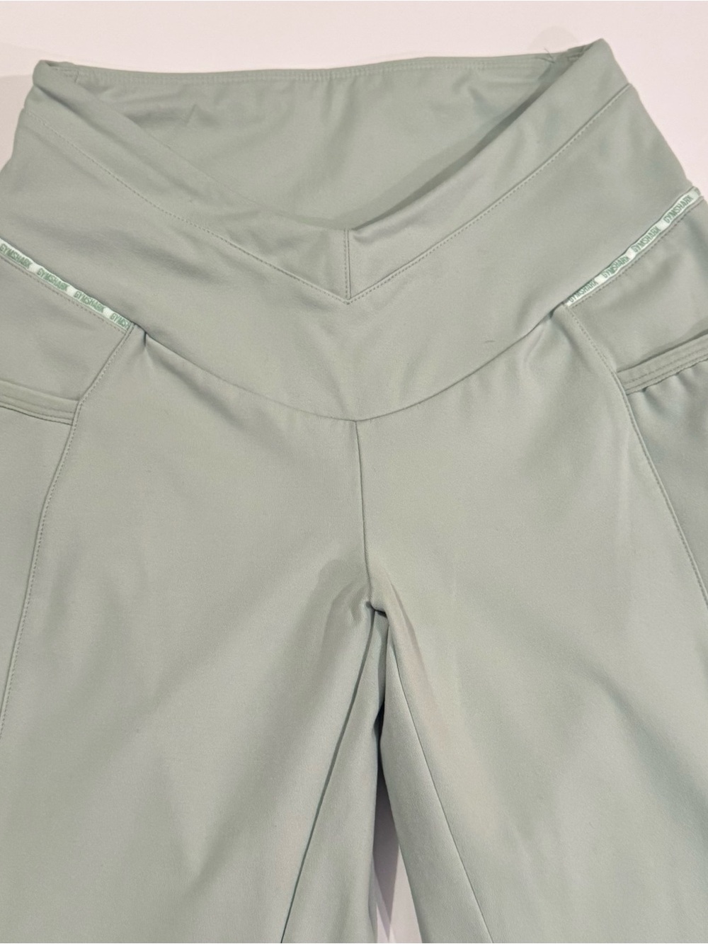 Gymshark High-Waisted V-Cut Pocket Leggings XS - Picture 5 of 10